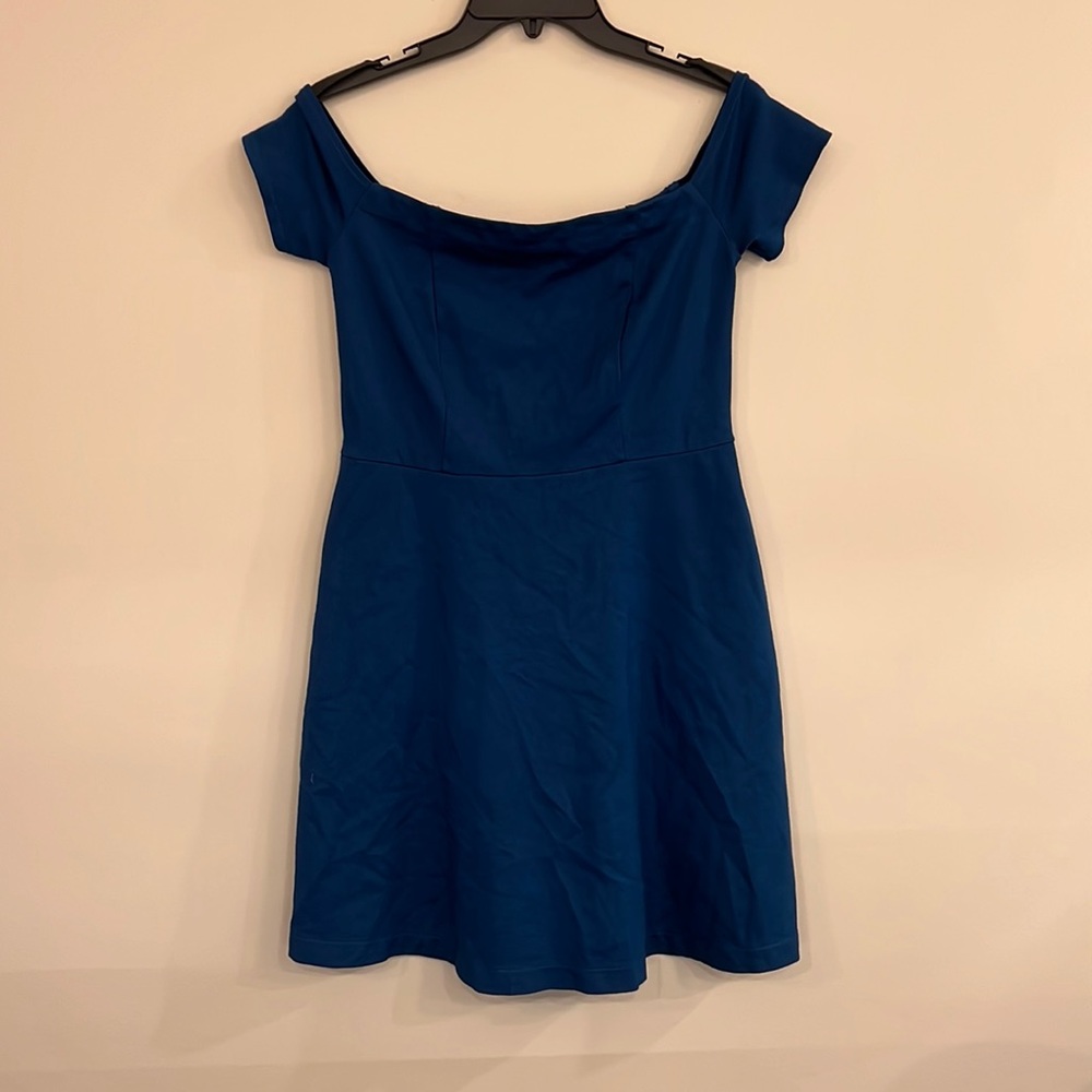 Off the shoulder dress with pockets